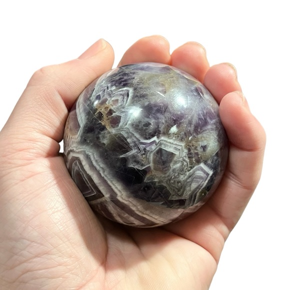 Amethyst sphere - Picture 9 of 9